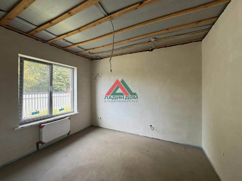 Дом, 140 м² на участке 6 сот.