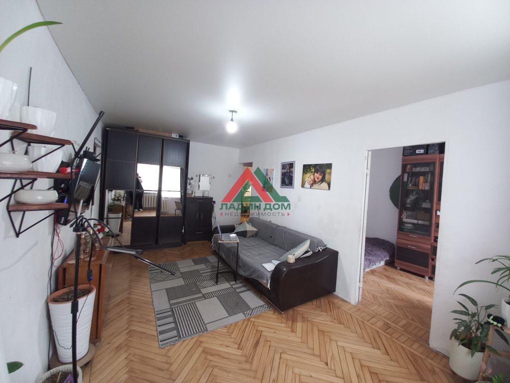 3-к квартира, 56.9 м², 1/5 эт.