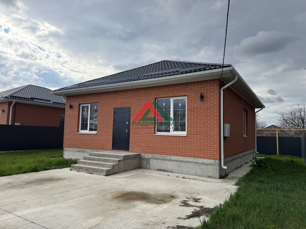 Дом, 86 м² на участке 4.6 сот.