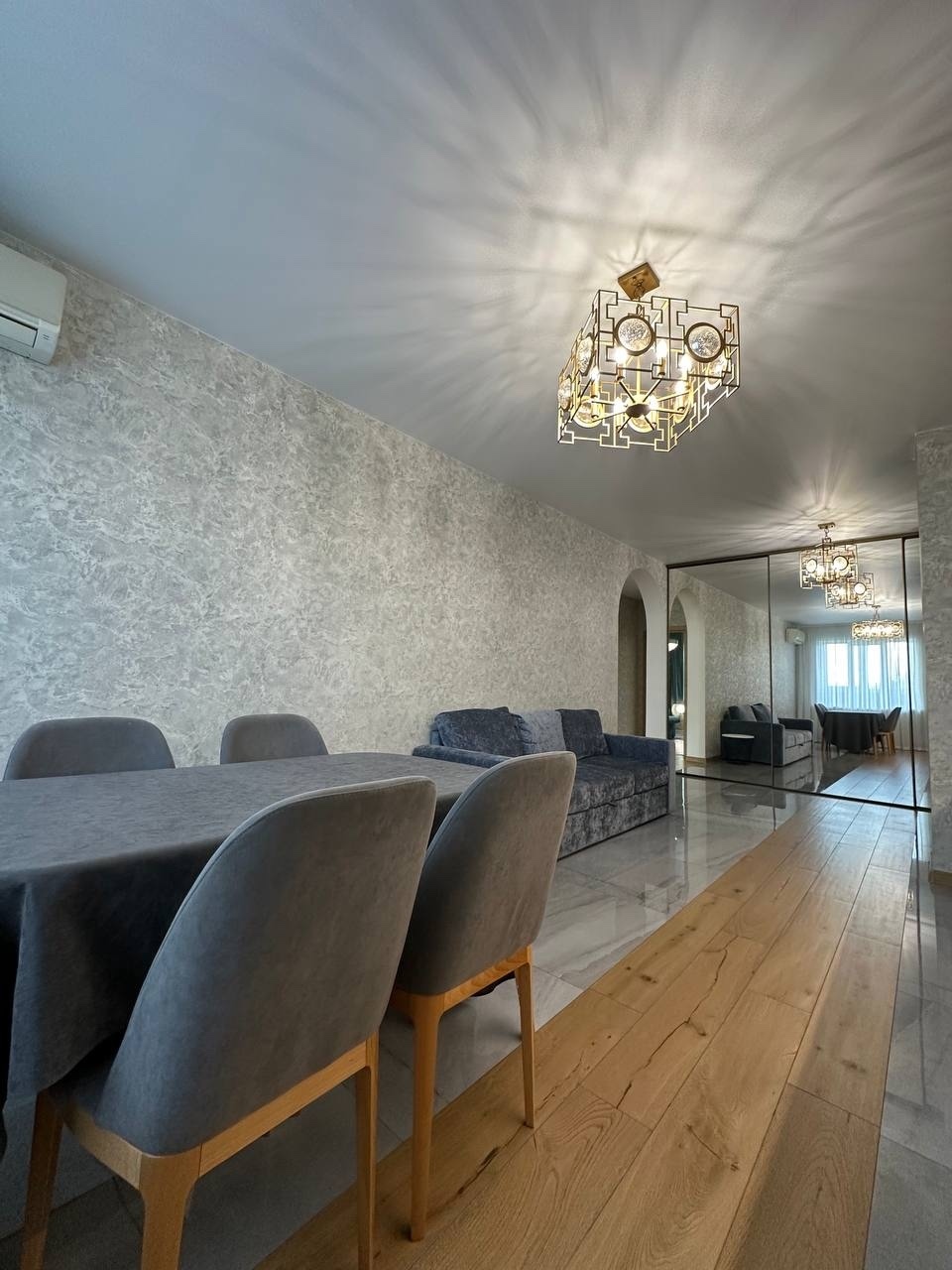 2-к квартира, 76.4 м², 2/22 эт.