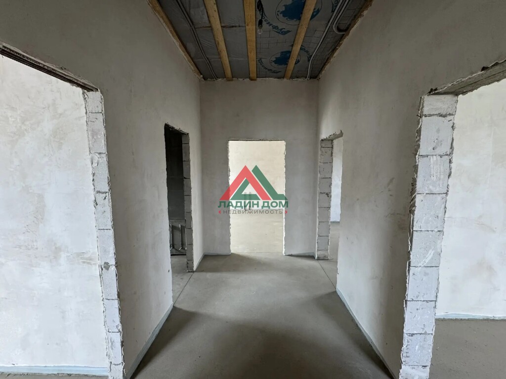 Дом, 90 м² на участке 4 сот.