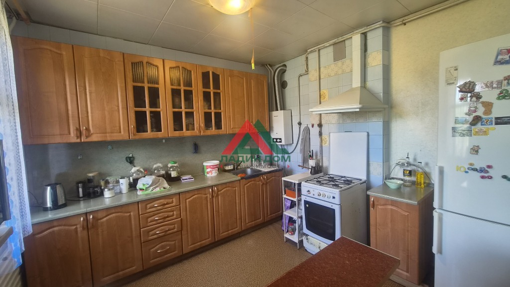 Дом, 286.5 м² на участке 9.1 сот.