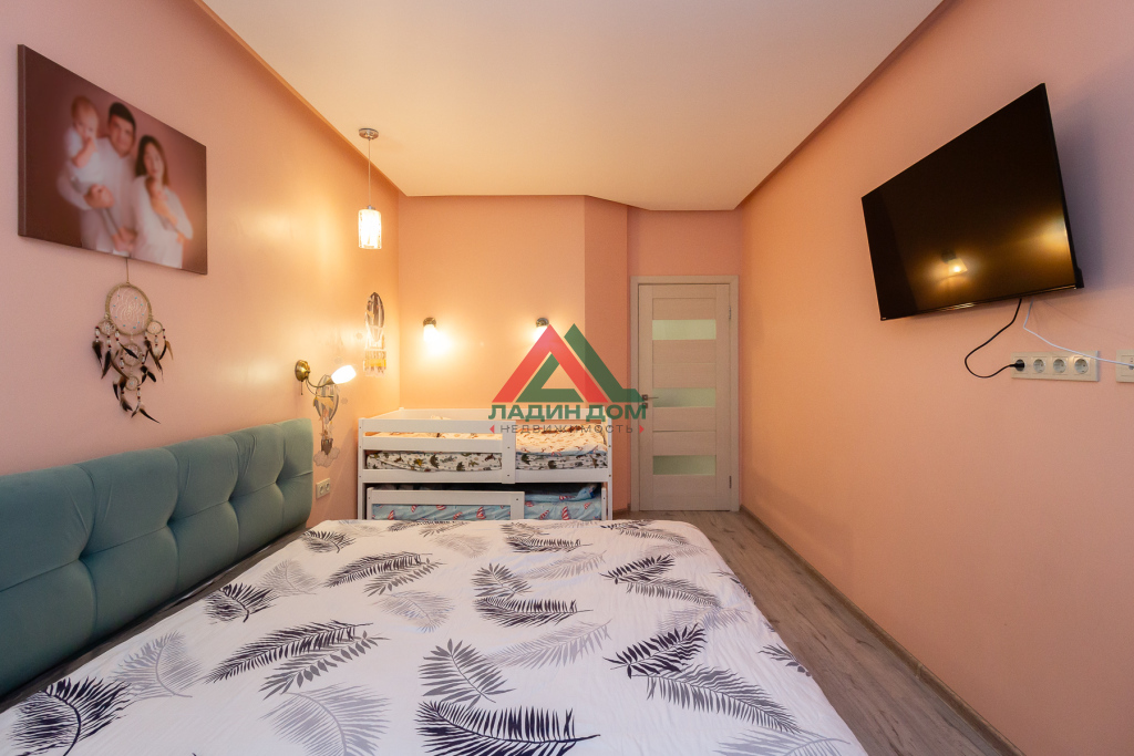 2-к квартира, 67 м², 15/18 эт.