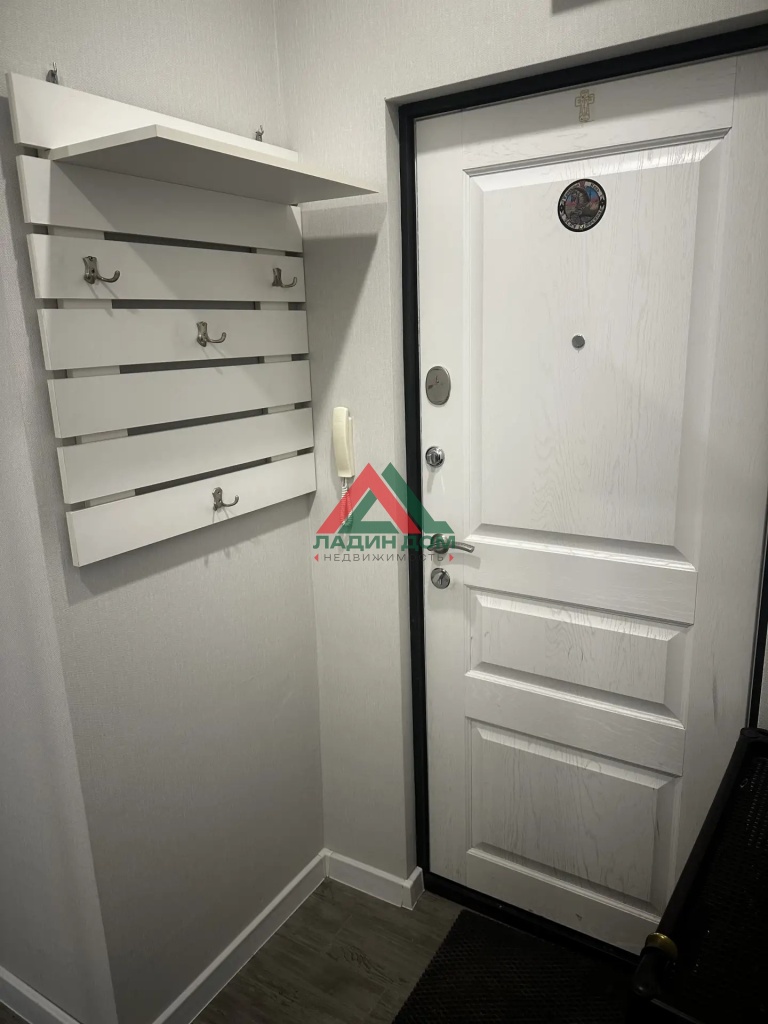 1-к квартира, 42 м², 5/6 эт.