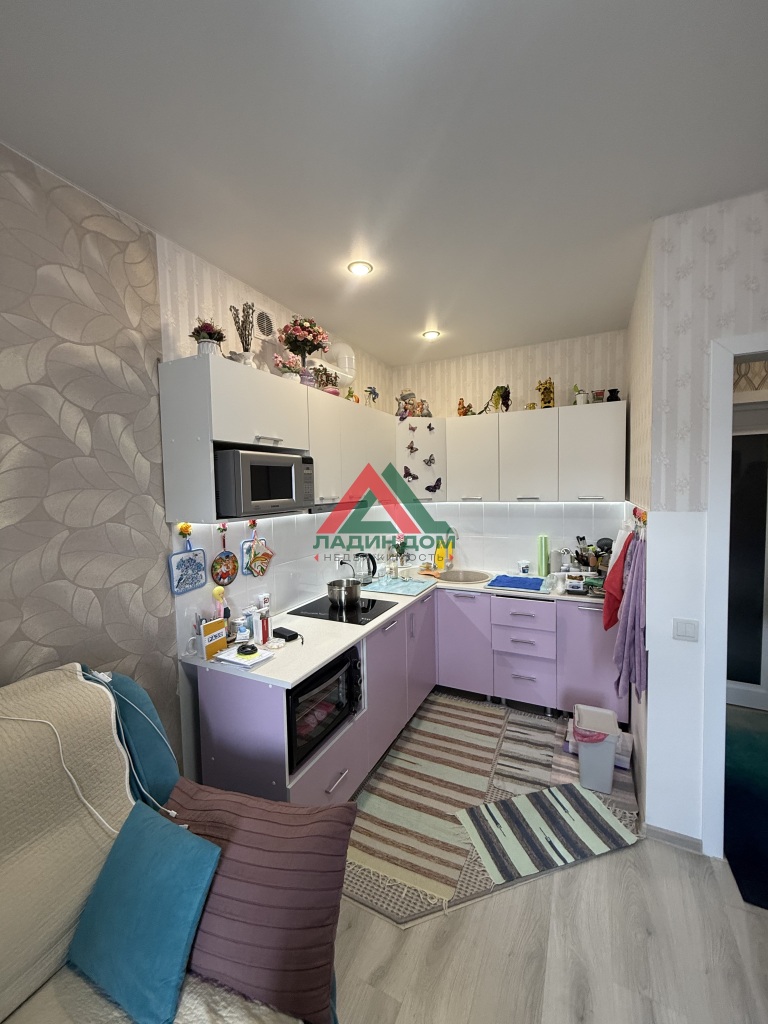 2-к квартира, 43 м², 4/4 эт.