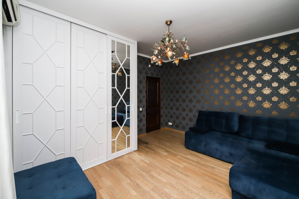 4-к квартира, 103.7 м², 2/10 эт.