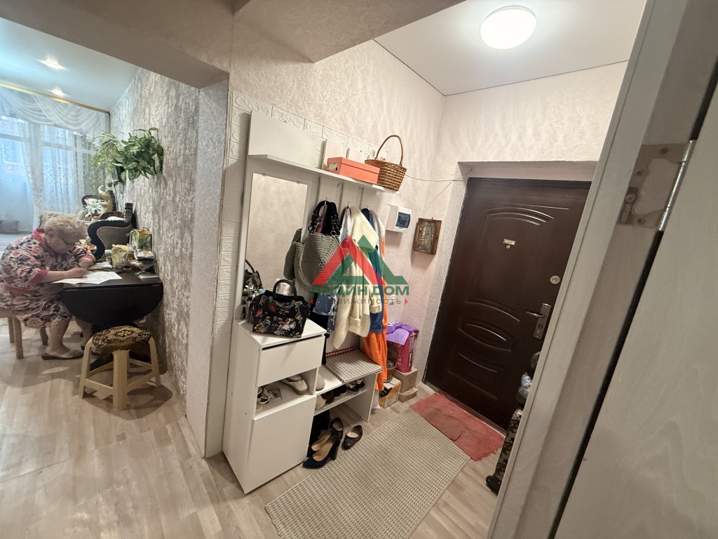 1-к квартира, 40.7 м², 1/6 эт.