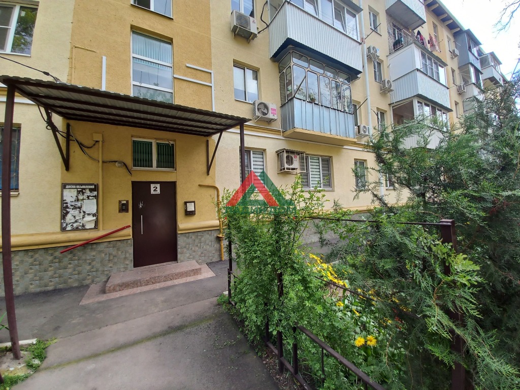 3-к квартира, 56.9 м², 1/5 эт.