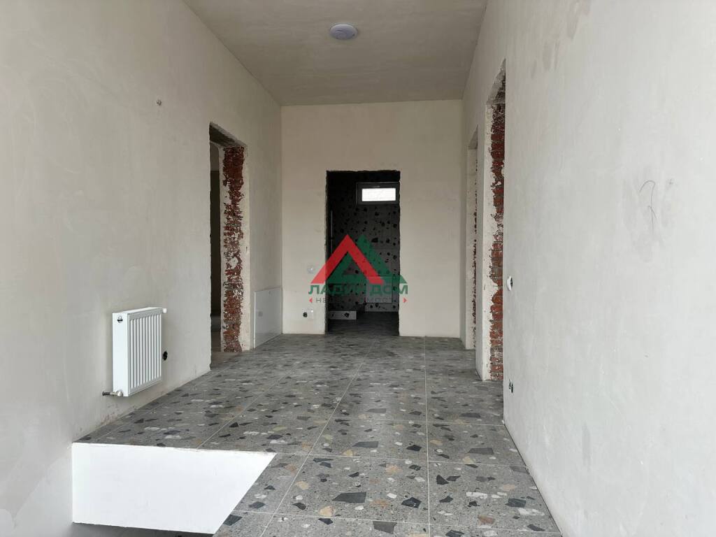 Дом, 218.1 м² на участке 3 сот.