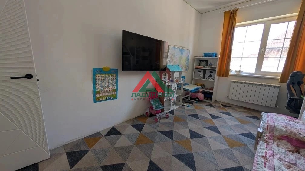 Дом, 116.2 м² на участке 3.1 сот.
