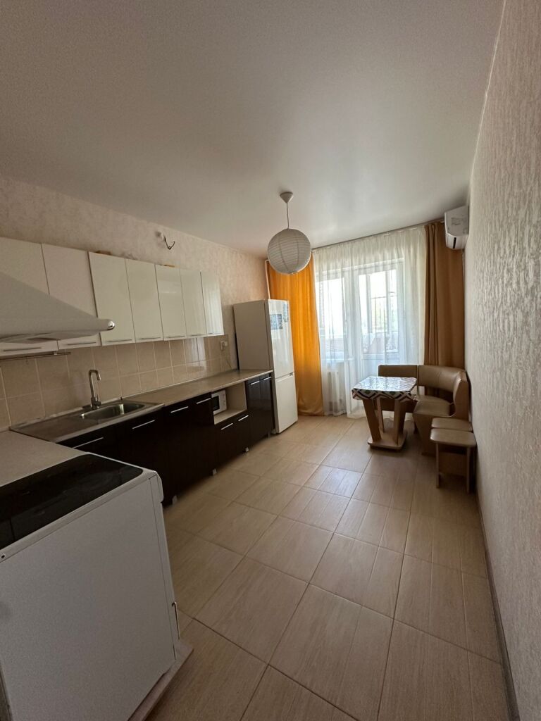 1-к квартира, 42.2 м², 1/14 эт.