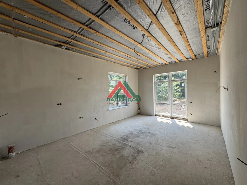 Дом, 90 м² на участке 6 сот.