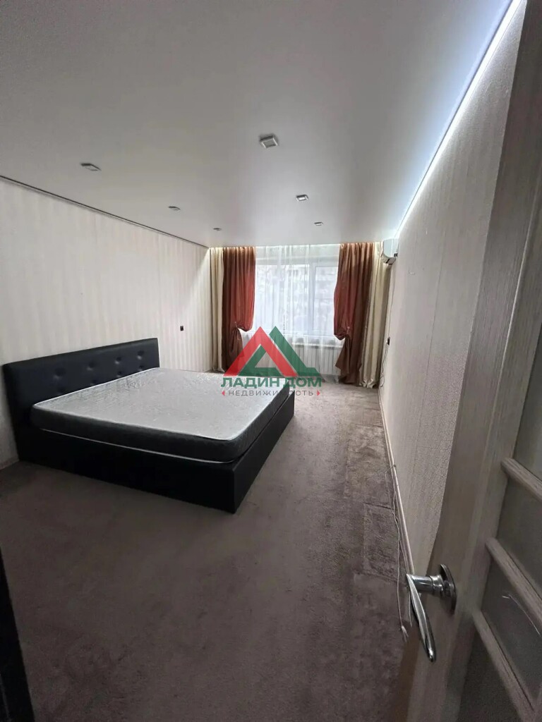2-к квартира, 68 м², 3/12 эт.