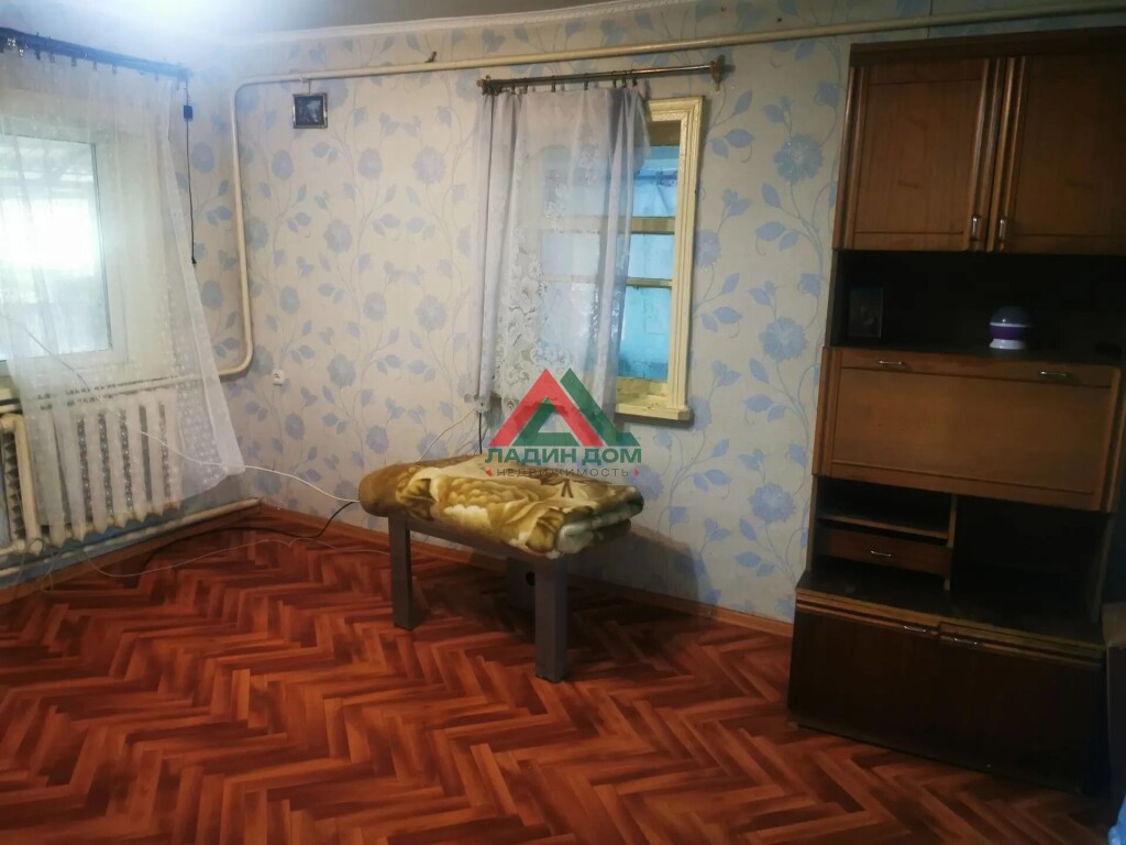 Дом, 37.6 м² на участке 7.2 сот.