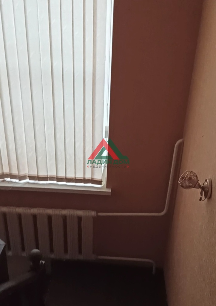 Дом, 250.3 м² на участке 8.3 сот.