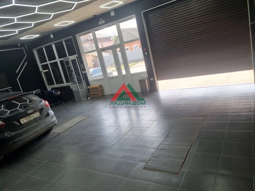 Cвободного назначения 358 м²