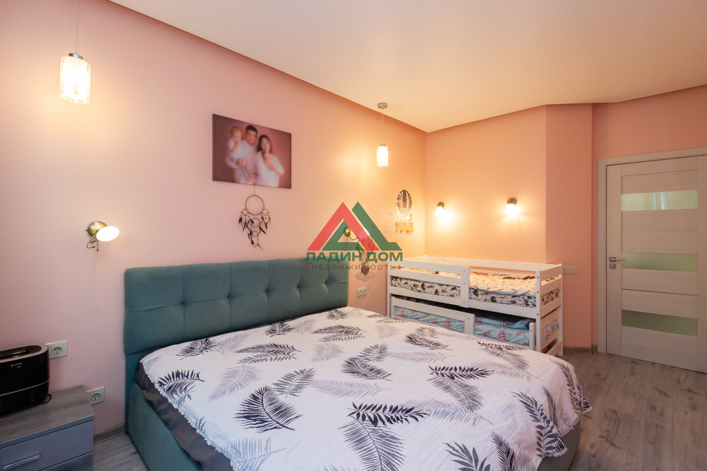 2-к квартира, 67 м², 15/18 эт.