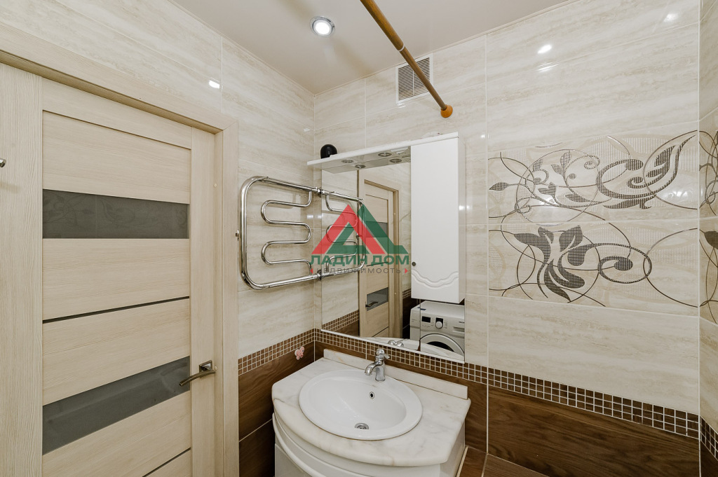 2-к квартира, 51.6 м², 1/3 эт.
