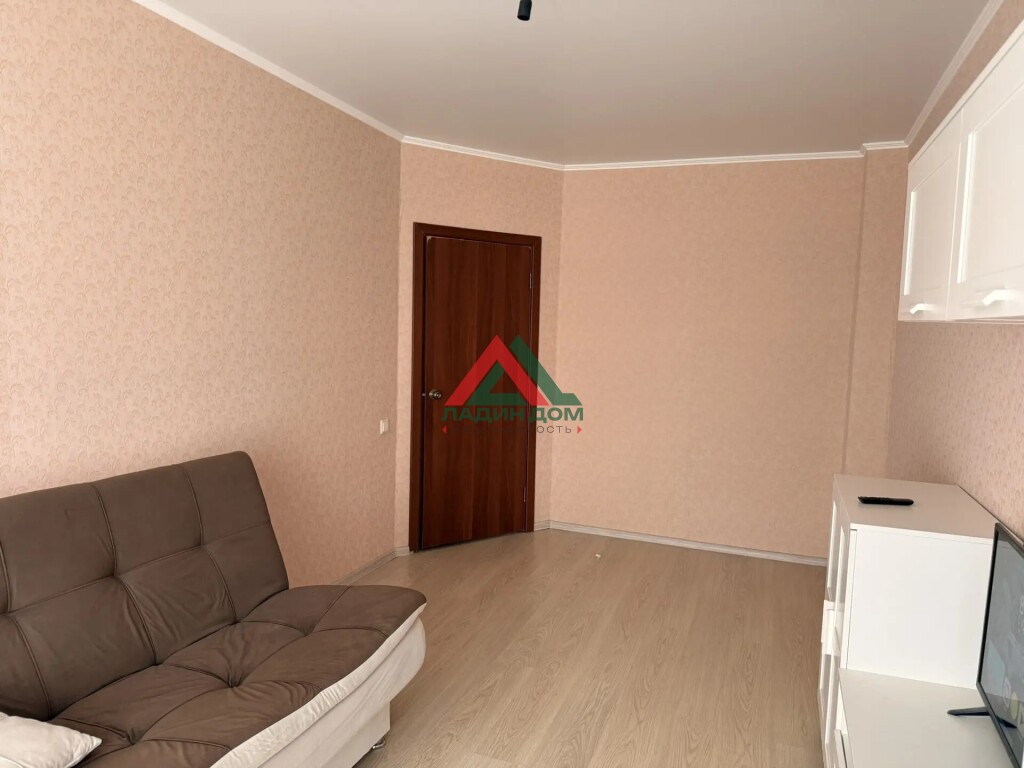 1-к квартира, 38.6 м², 2/5 эт.