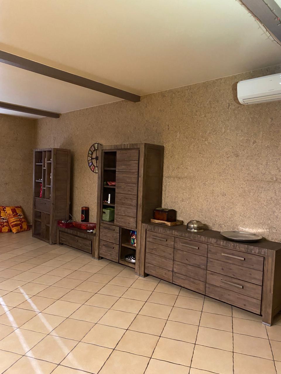 Дом, 192.7 м² на участке 8 сот.