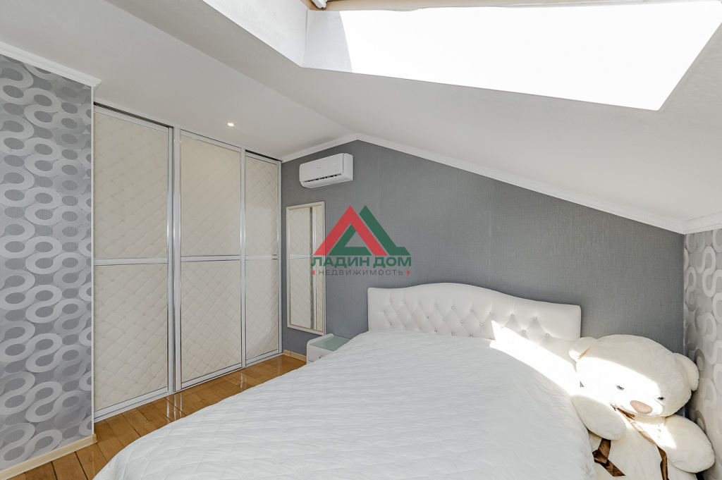 3-к квартира, 101 м², 3/3 эт.