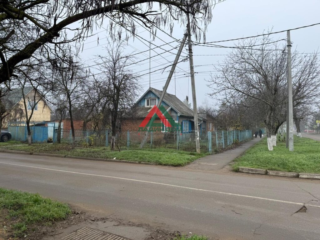 Дом, 60 м² на участке 8.3 сот.