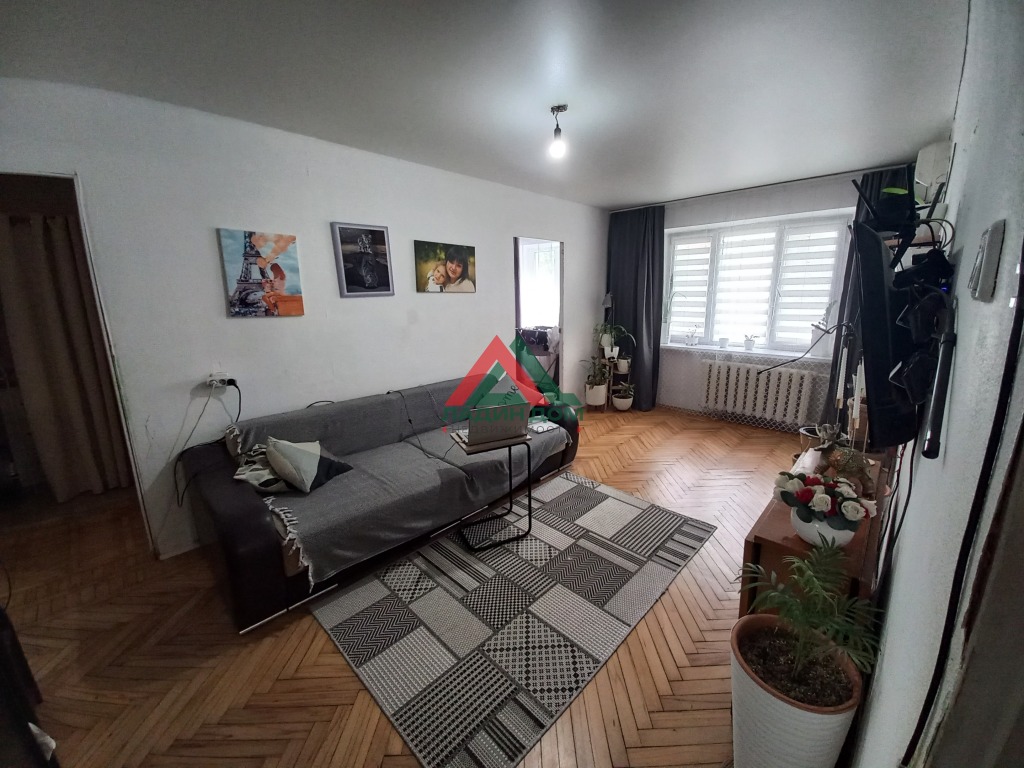 3-к квартира, 56.9 м², 1/5 эт.