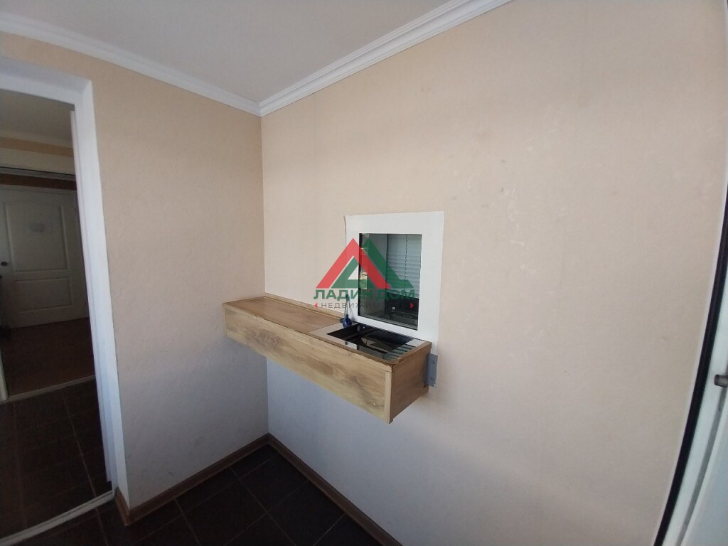 Торговое помещение 211.5 м²