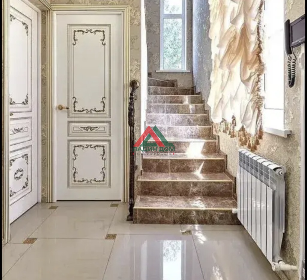 Дача, 163.7 м² на участке 4 сот.