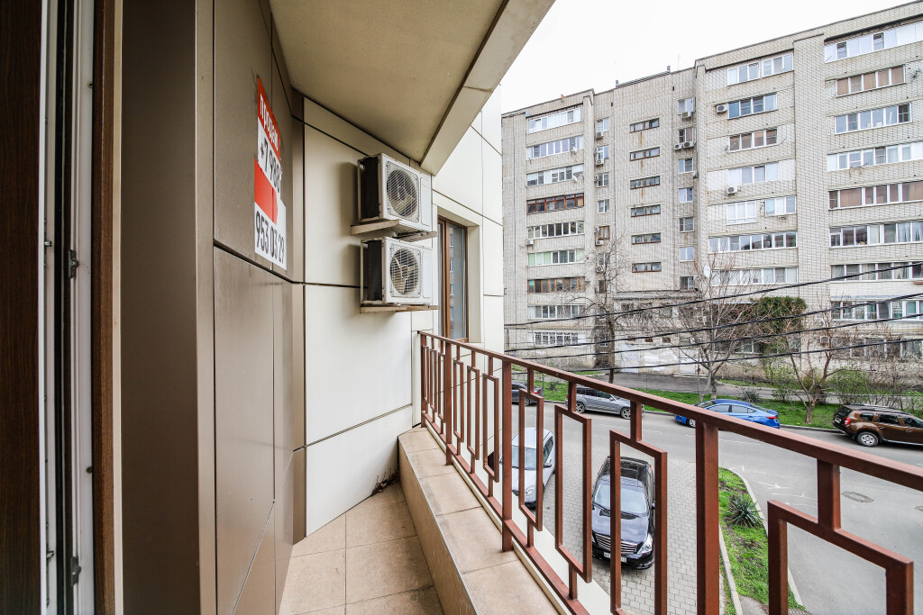 4-к квартира, 103.7 м², 2/10 эт.