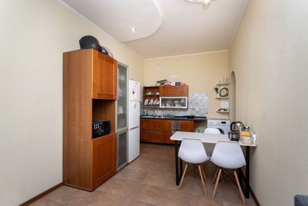 1-к квартира, 51.1 м², 1/4 эт.