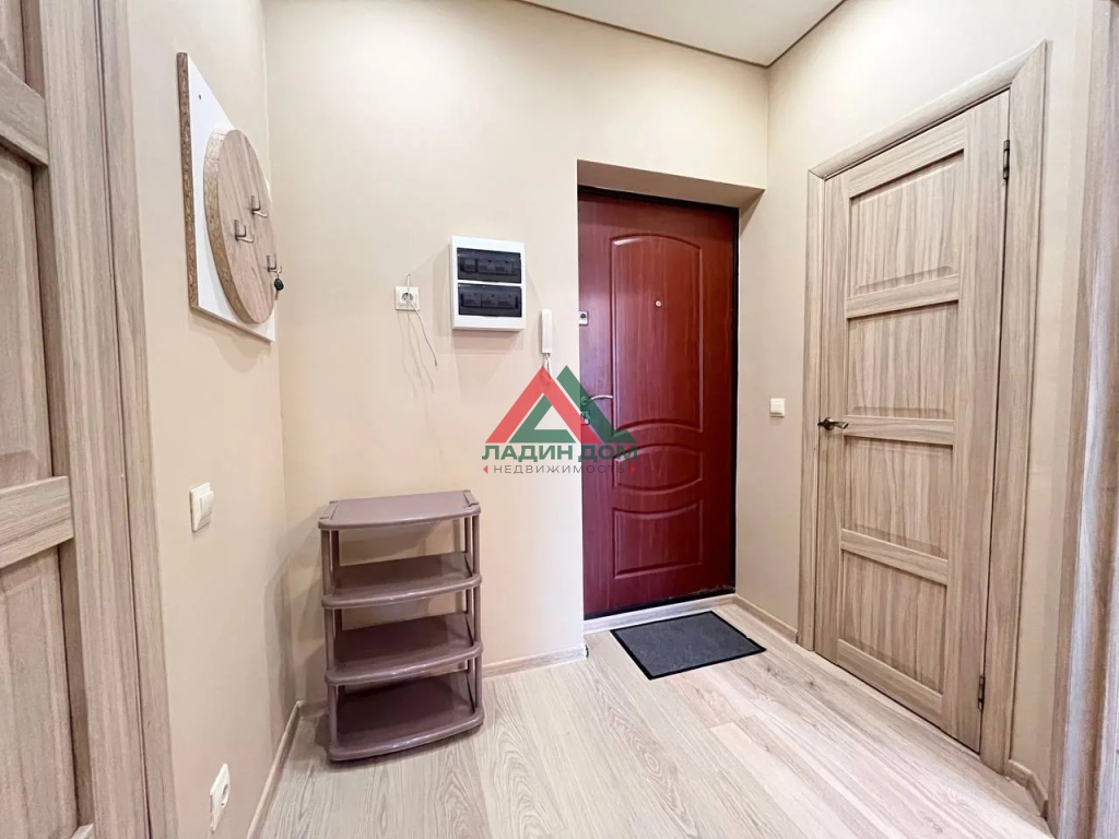 1-к квартира, 38 м², 17/25 эт.