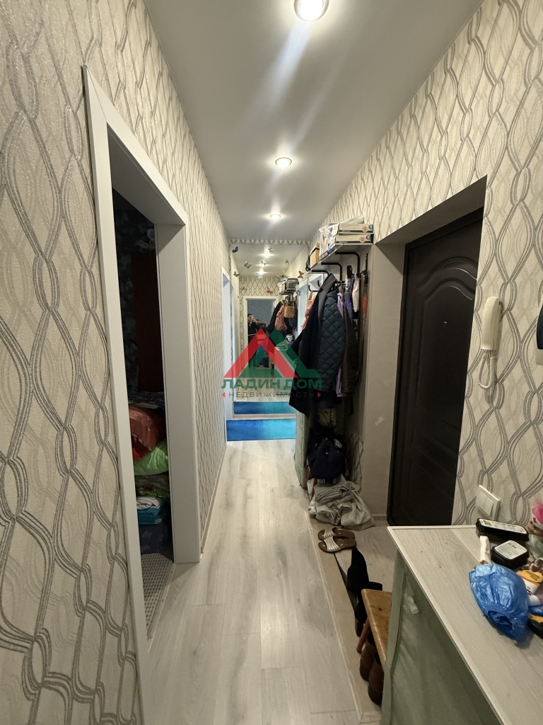 2-к квартира, 43 м², 4/4 эт.