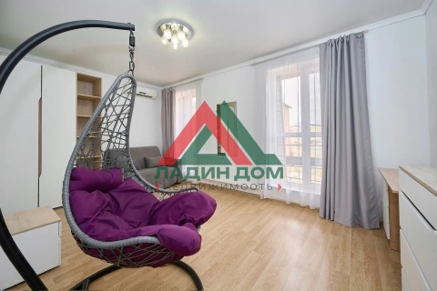 3-к квартира, 76.3 м², 4/4 эт.