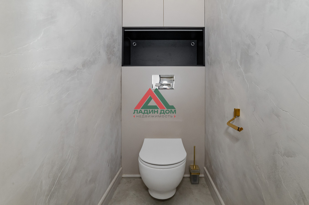 3-к квартира, 73.7 м², 2/5 эт.