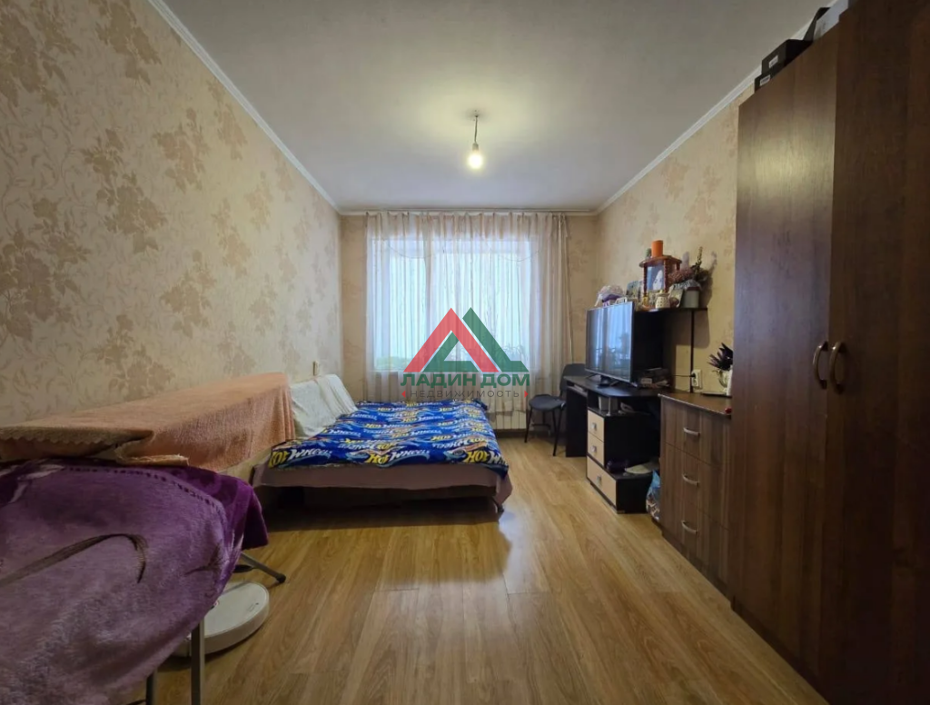 2-к квартира, 58 м², 8/10 эт.