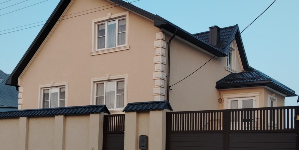 Дом, 280.6 м² на участке 8 сот.