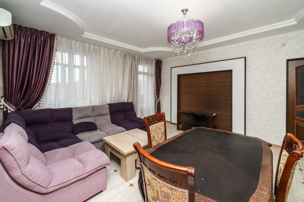 4-к квартира, 103.7 м², 2/10 эт.