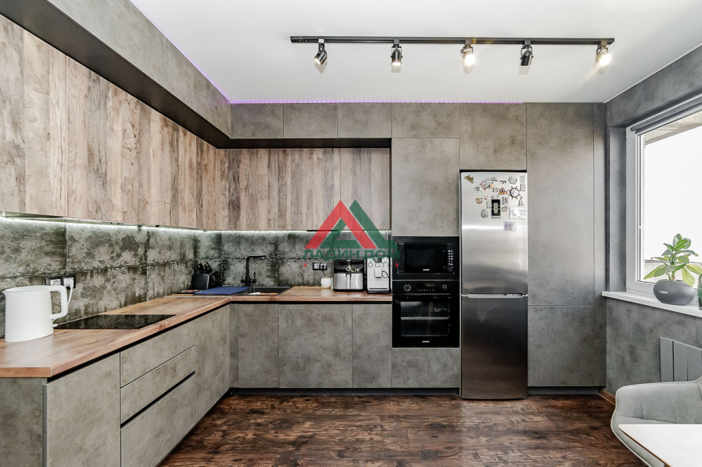 2-к квартира, 54.5 м², 16/24 эт.