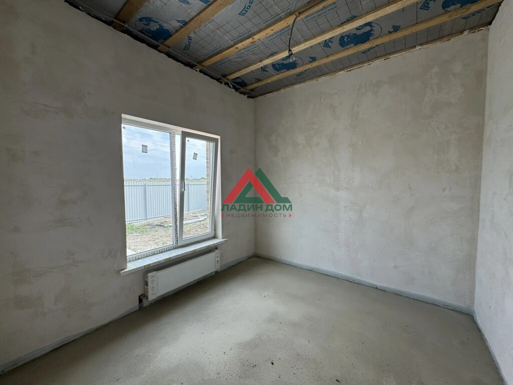 Дом, 90 м² на участке 4 сот.