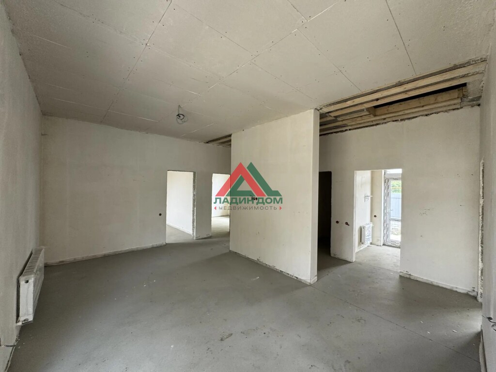 Дом, 105 м² на участке 5 сот.